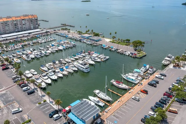 $782,000 | 1205 Royal Oak Drive South, Dunedin, FL 34698