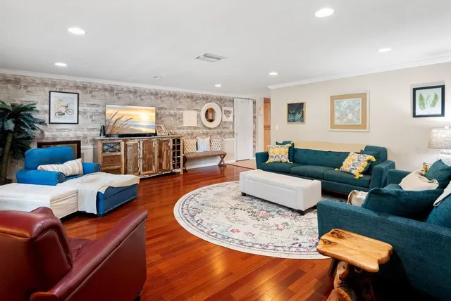 $782,000 | 1205 Royal Oak Drive South, Dunedin, FL 34698