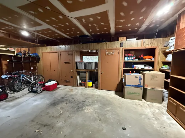 $254,900 | 182 South Humphrey Circle, Shawano, WI 54166