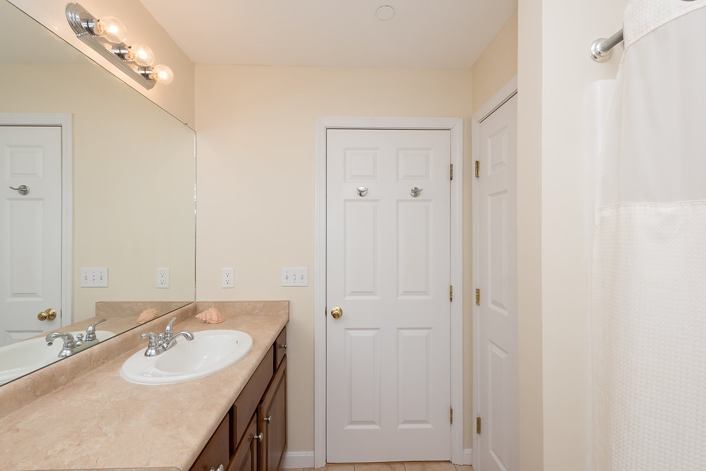 6 Rellas Kingston, NH 03848 - Photo 19 of 37