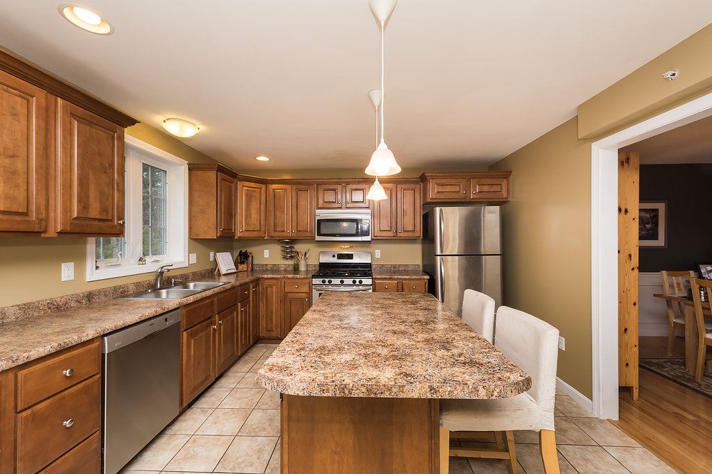 6 Rellas Kingston, NH 03848 - Photo 5 of 37