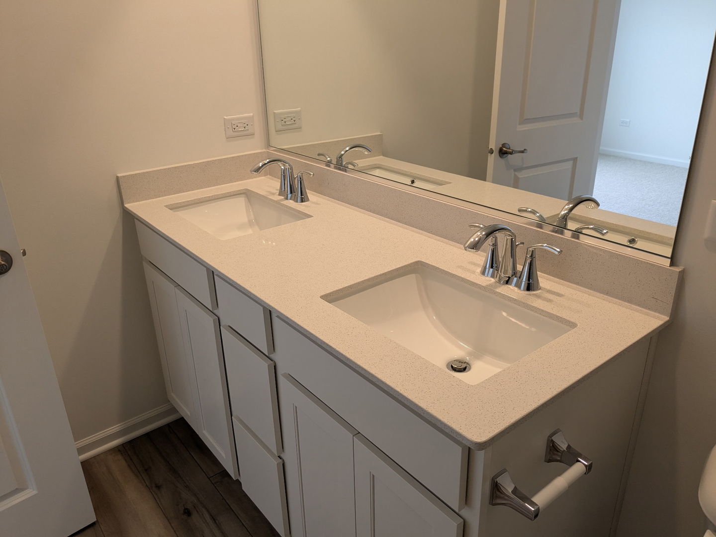 7828 Nightshade Lane Joliet, IL 60431 - Photo 16 of 23 a bathroom with a sink and a mirror