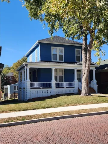 $219,000 | 219 12th Street, Atchison, KS 66002