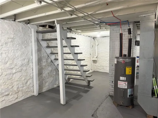 $219,000 | 219 12th Street, Atchison, KS 66002