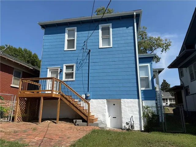 $219,000 | 219 12th Street, Atchison, KS 66002