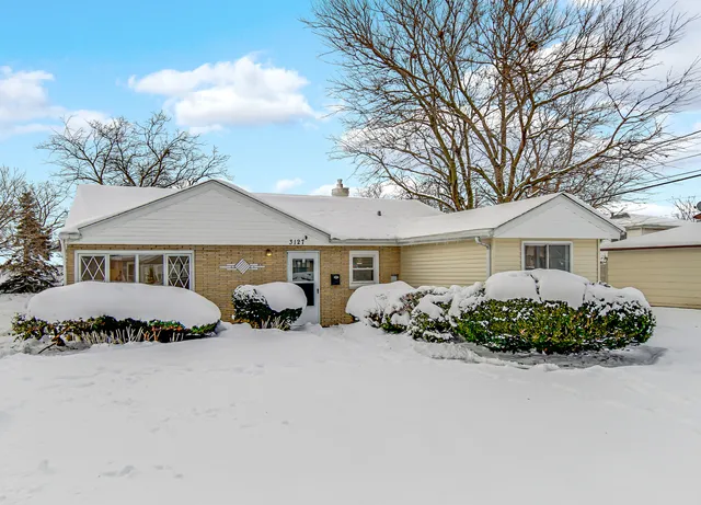 $207,900 | 3127 Woodworth Place, Hazel Crest, IL 60429