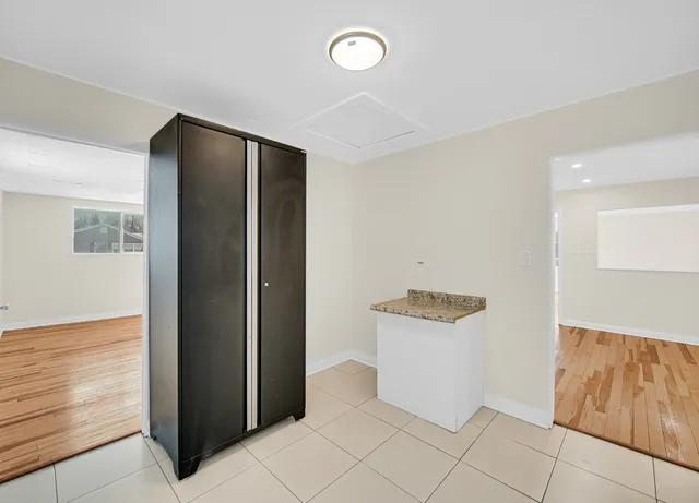 $207,900 | 3127 Woodworth Place, Hazel Crest, IL 60429