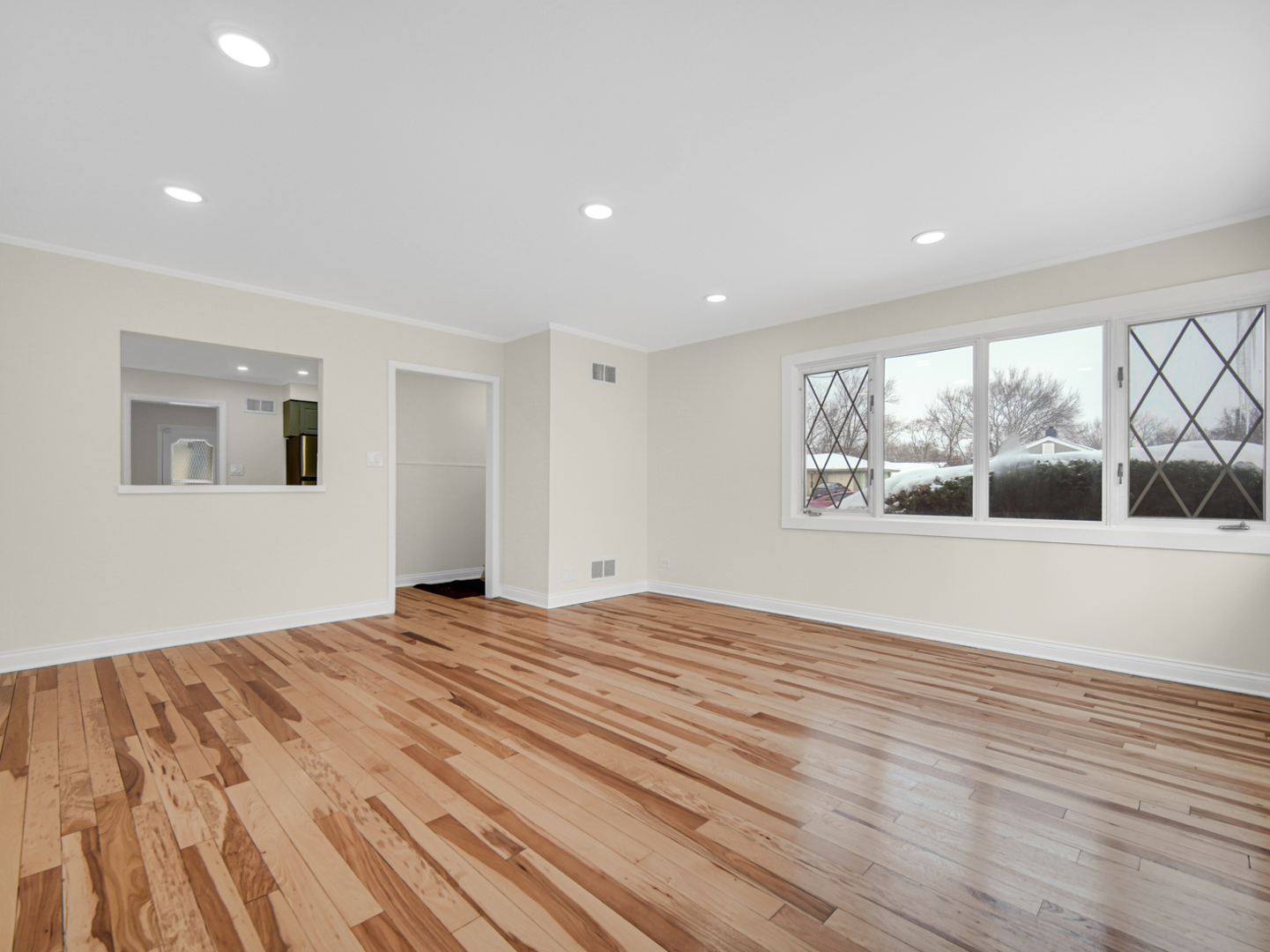 3127 Woodworth Place Hazel Crest, IL 60429 - Photo 2 of 23