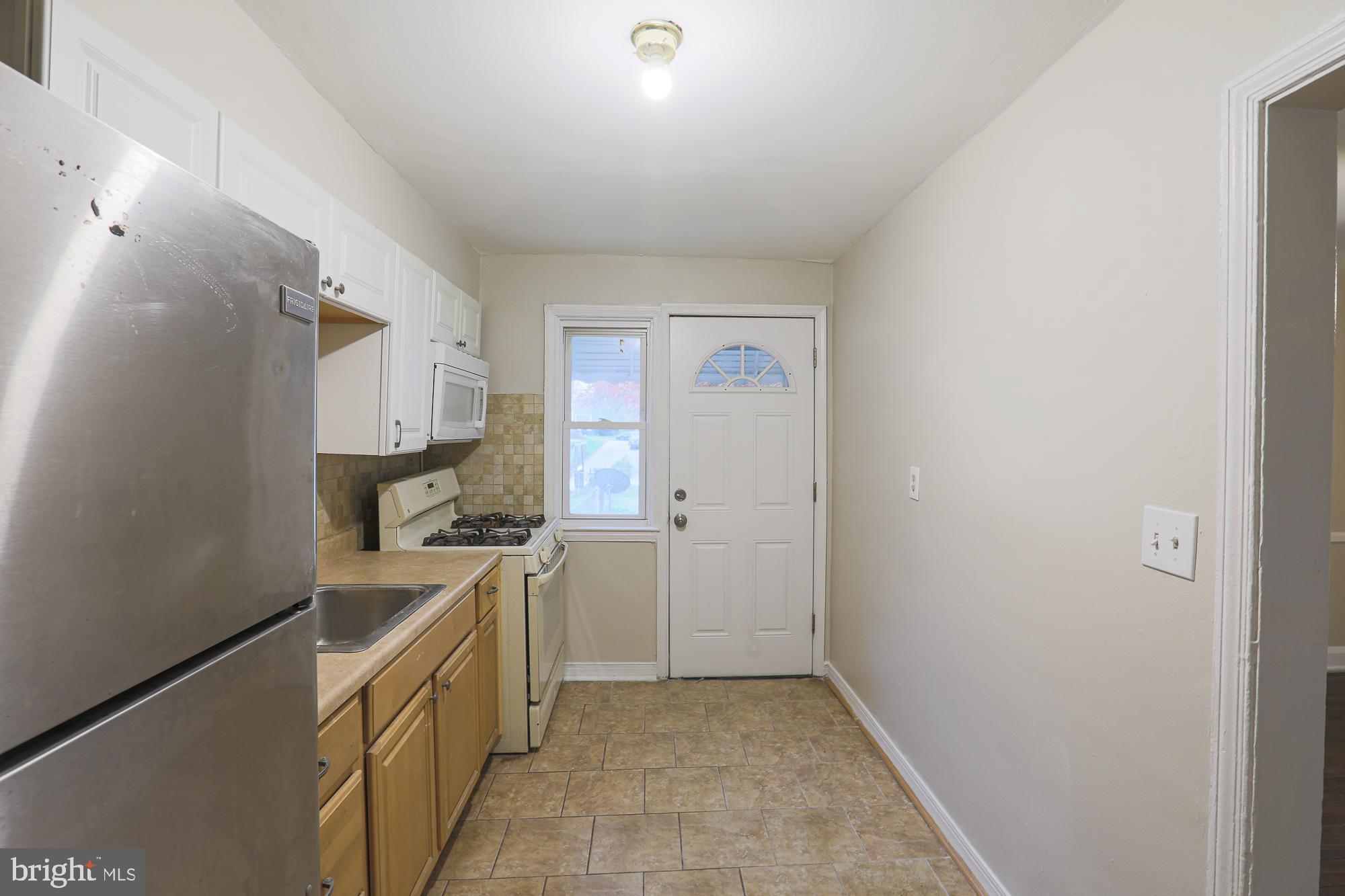 1027 Reverdy Road Baltimore, MD 21212 - Photo 16 of 44