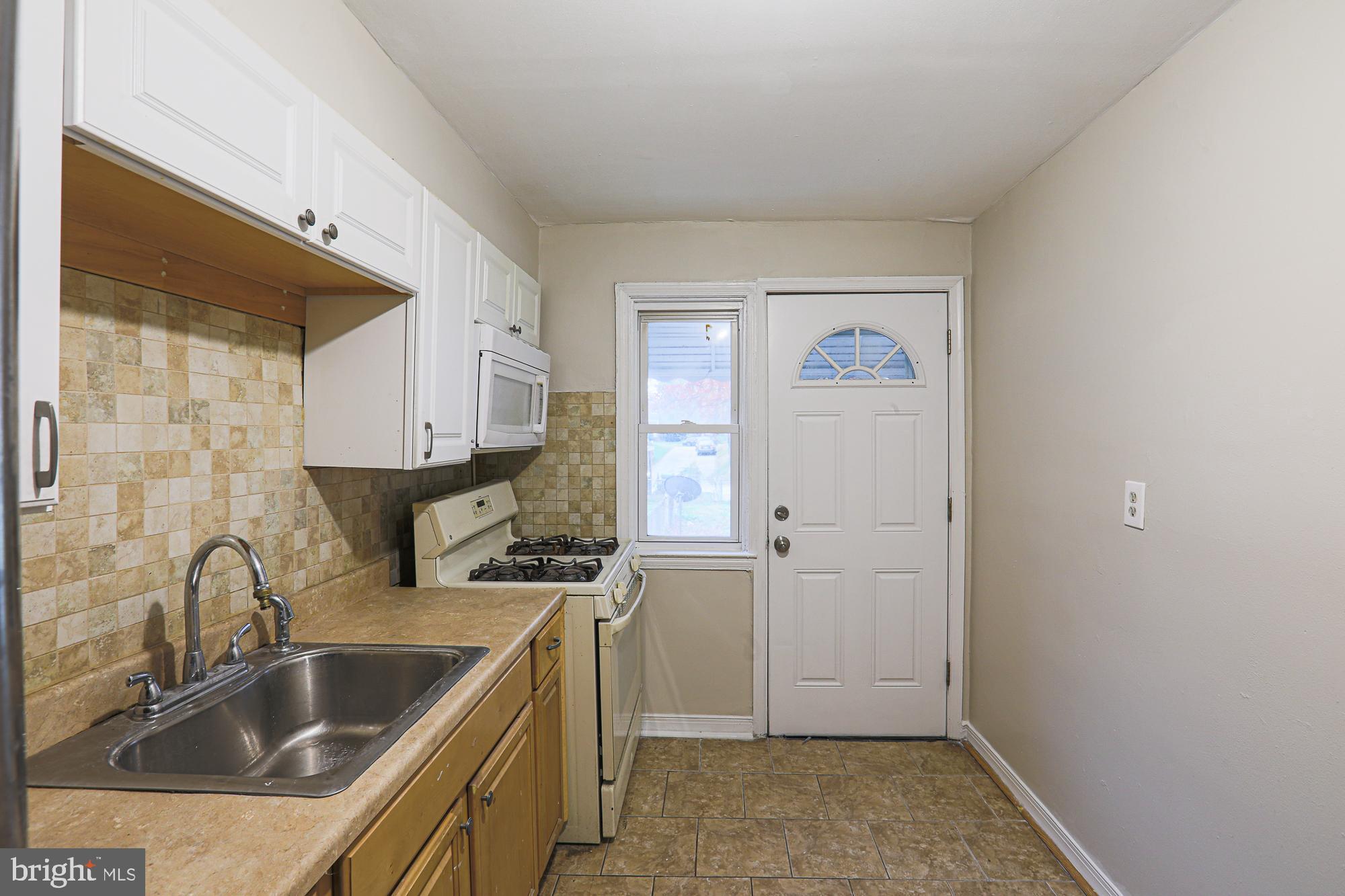 1027 Reverdy Road Baltimore, MD 21212 - Photo 19 of 44