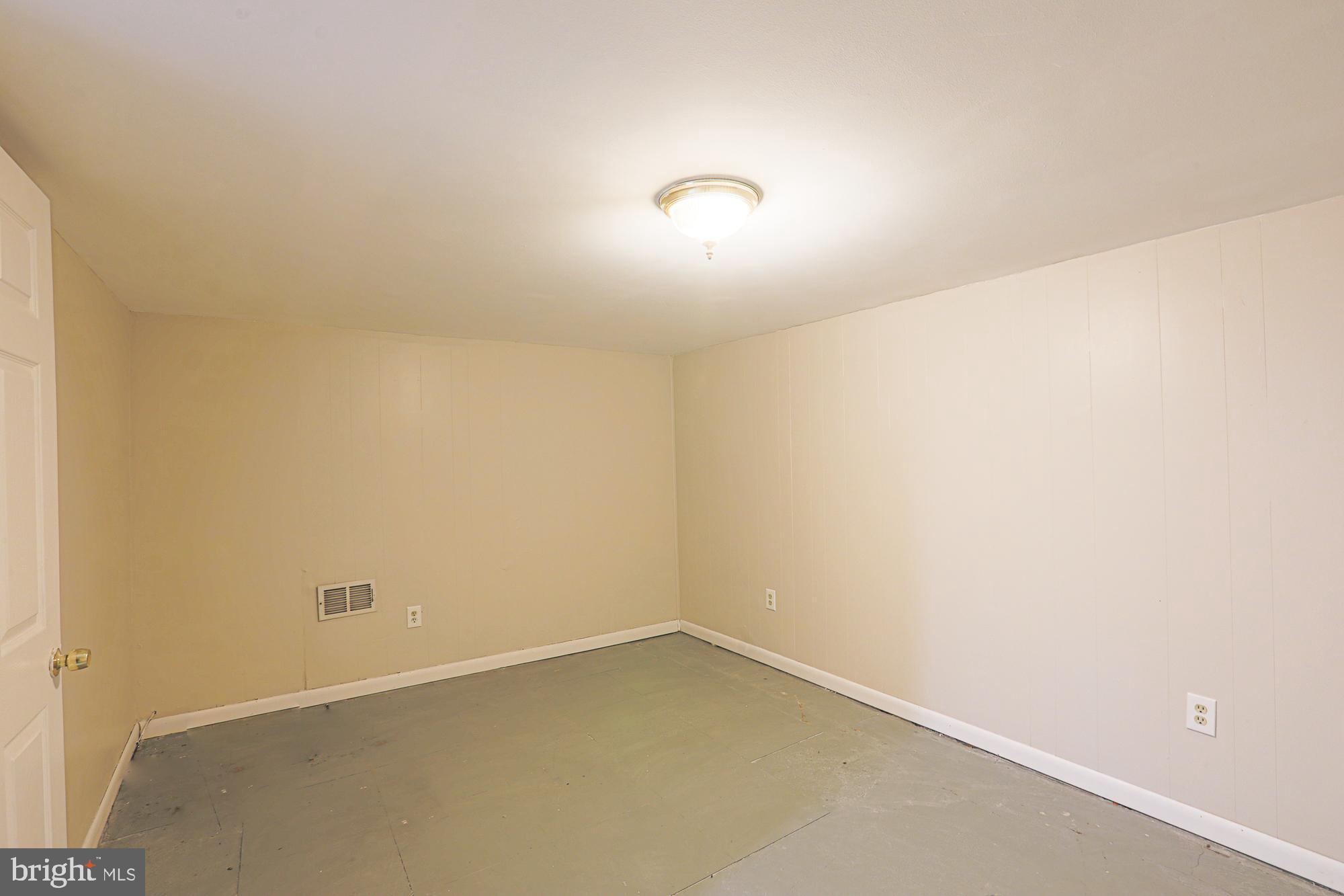 1027 Reverdy Road Baltimore, MD 21212 - Photo 22 of 44