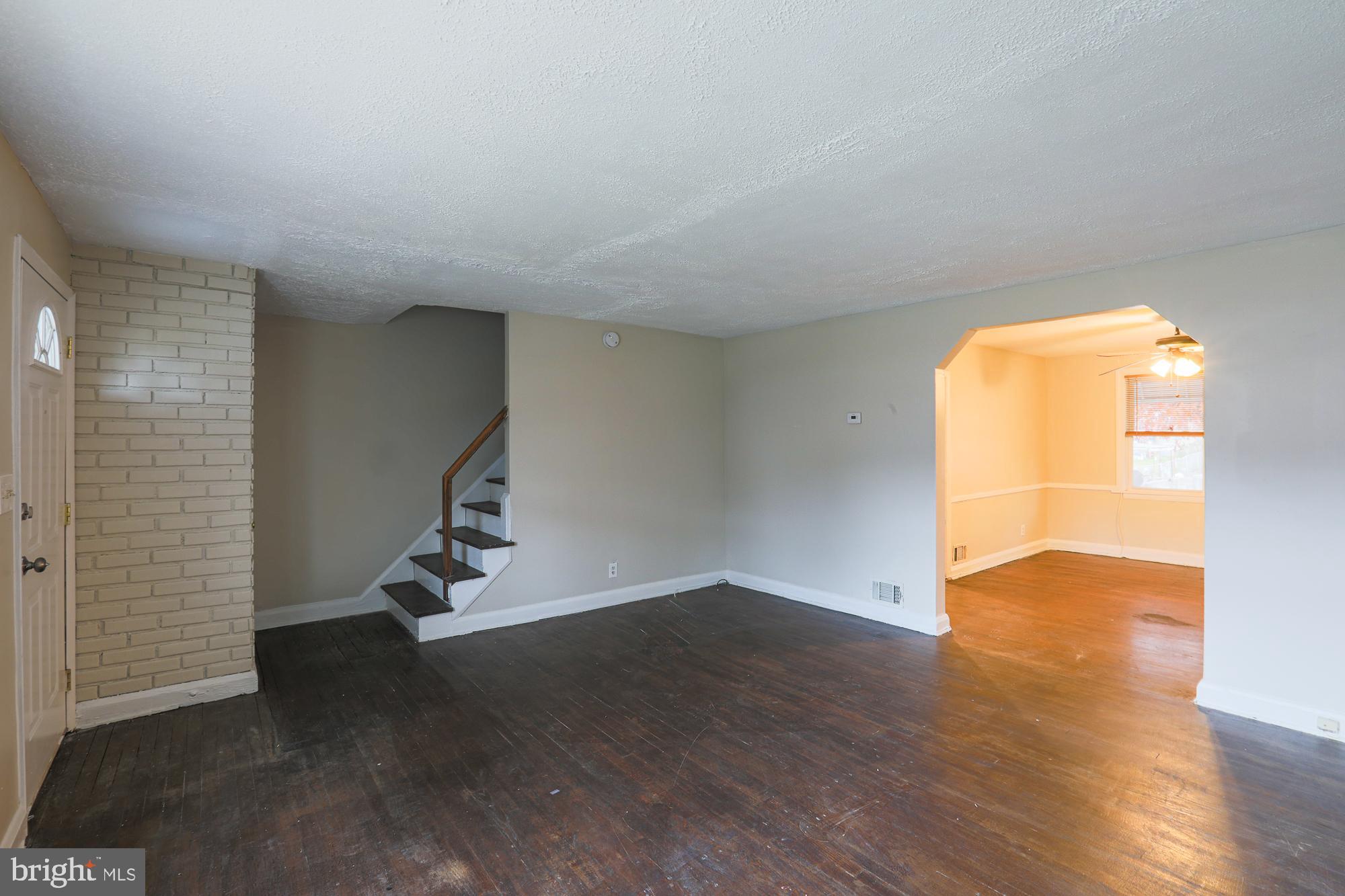 1027 Reverdy Road Baltimore, MD 21212 - Photo 5 of 44