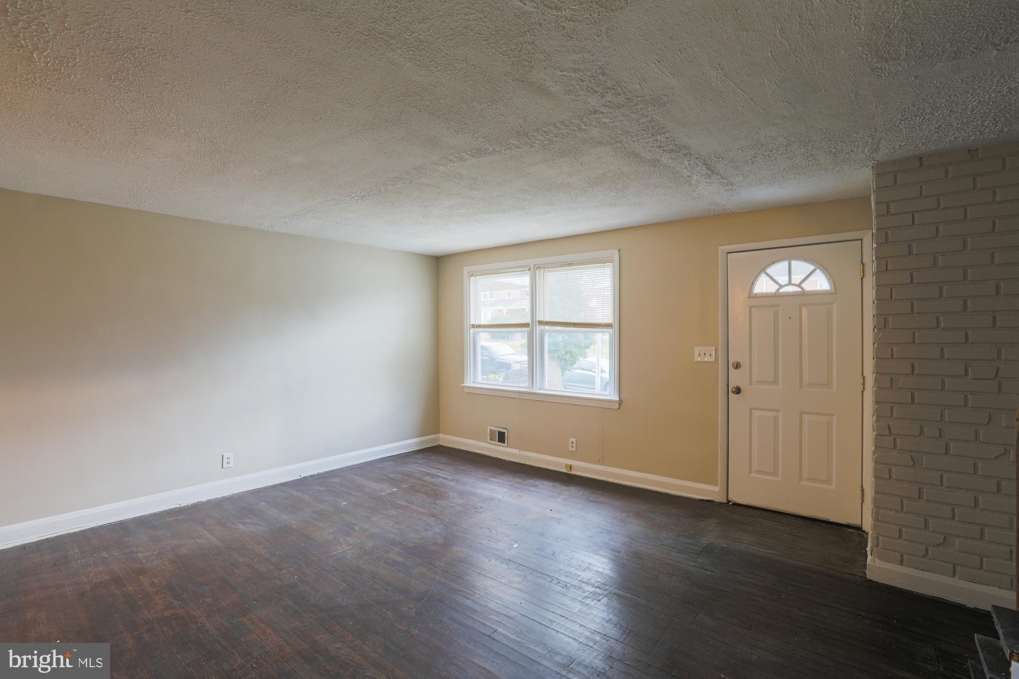 1027 Reverdy Road Baltimore, MD 21212 - Photo 8 of 44