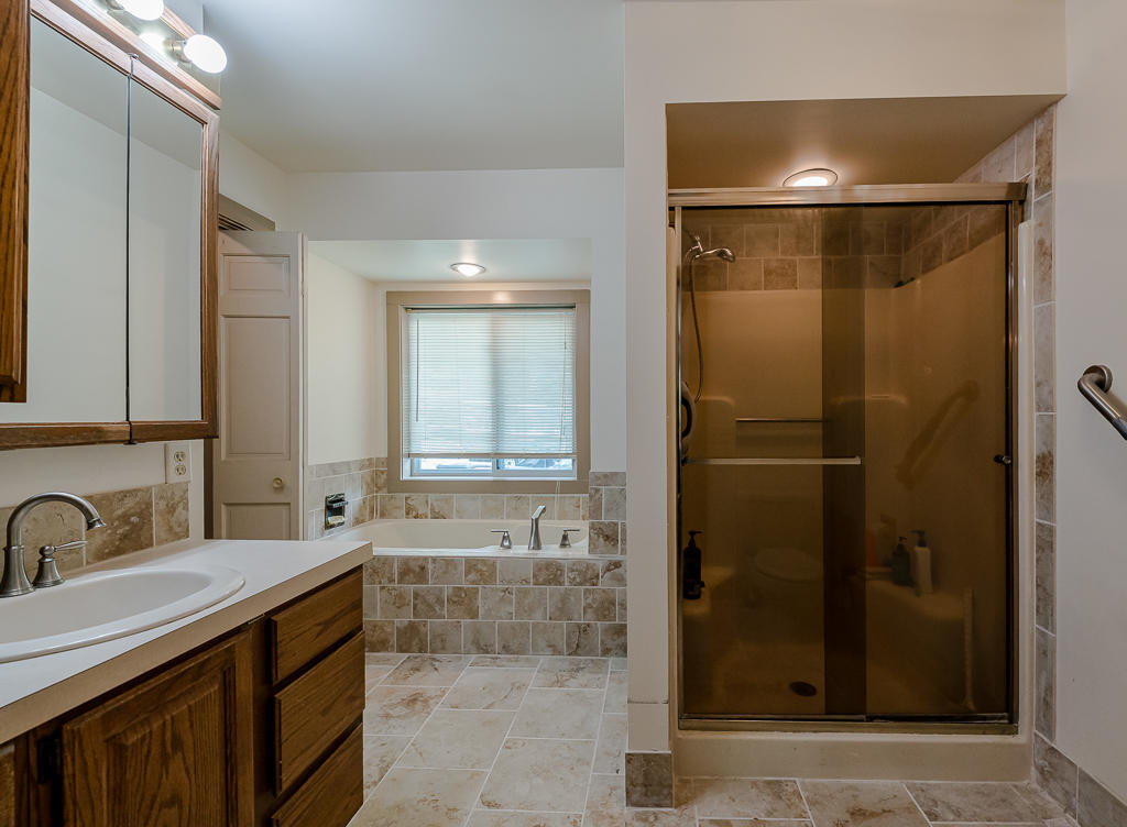 9830 Riley Ridge Road Southeast Alto, MI 49302 - Photo 54 of 64 9830RileyRidgeInterior29Lores