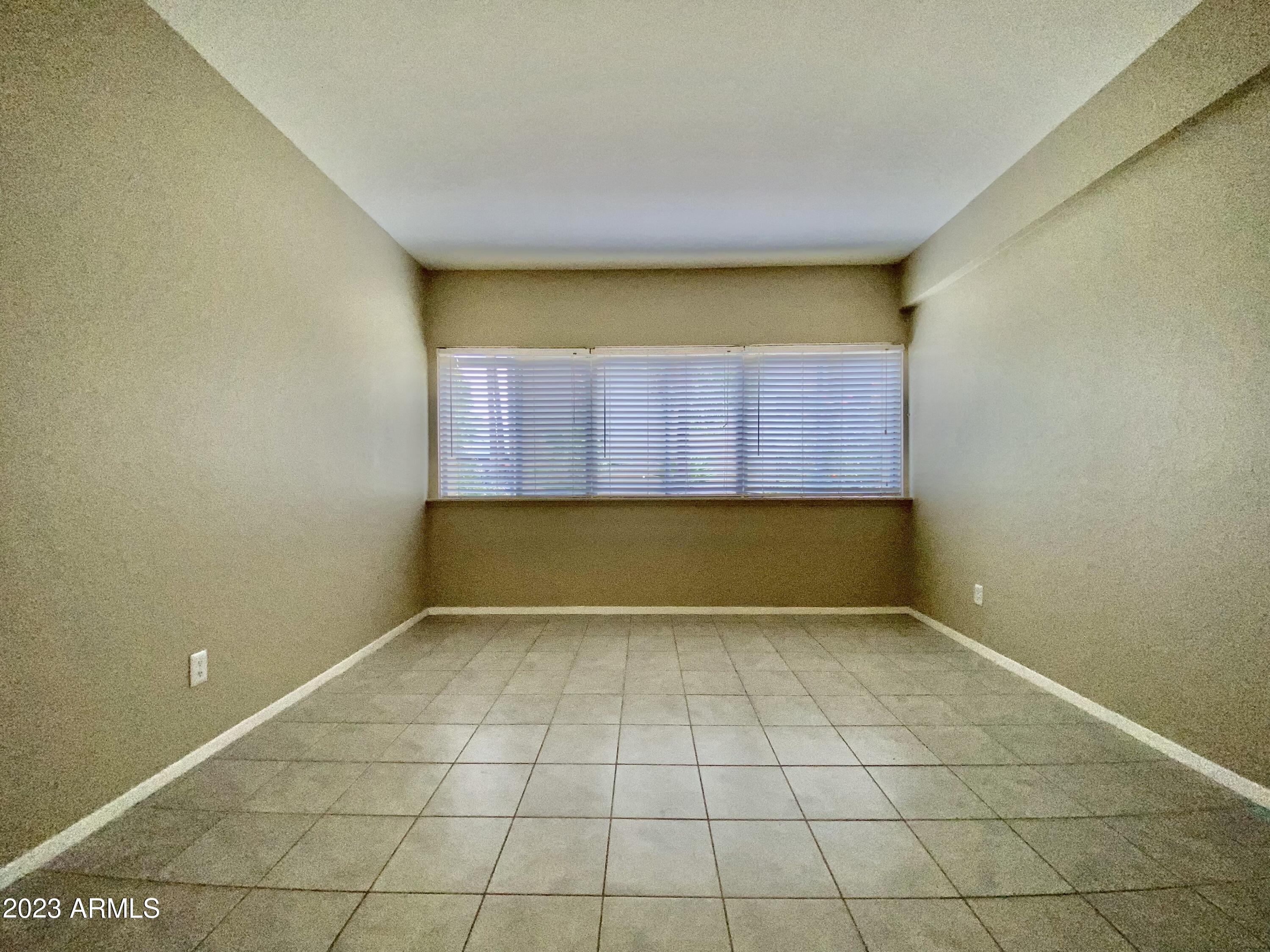 349 East Thomas Road, Unit E104 Phoenix, AZ 85012 - Photo 17 of 23 250EF169-9E54-423C-839D-B5E8ADF36E6E_1_2