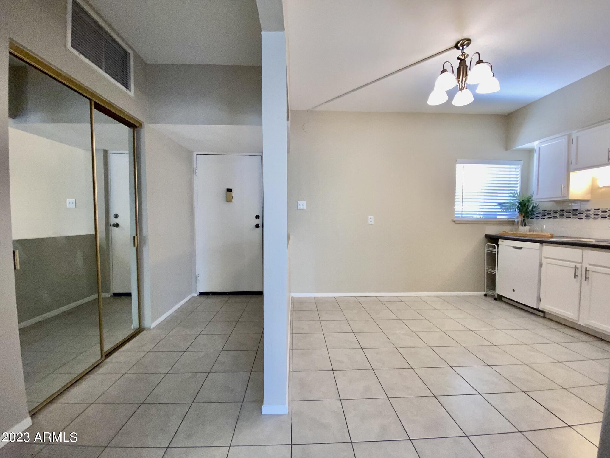 349 East Thomas Road, Unit E104 Phoenix, AZ 85012 - Photo 18 of 23 14024D43-8CED-45DC-86DB-D4CC4AF8242B_1_1