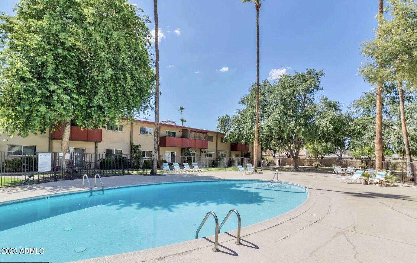 349 East Thomas Road, Unit E104 Phoenix, AZ 85012 - Photo 22 of 23 Pool Area