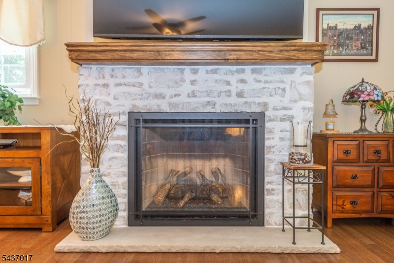 10 Brittany Road Succasunna, NJ 07876 - Photo 5 of 37