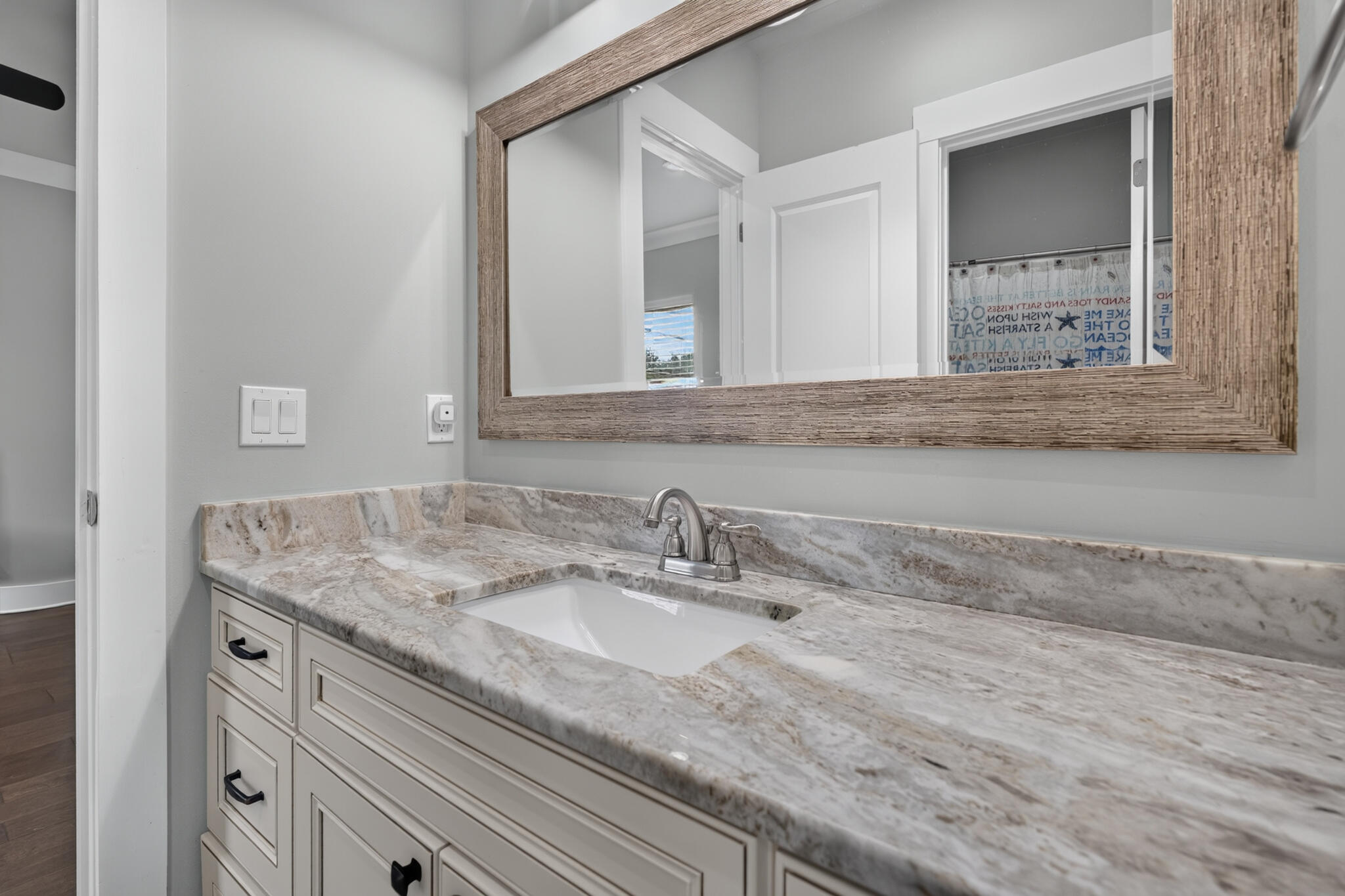 995 Airport Road, Unit 1 Destin, FL 32541 - Photo 49 of 62 Bed 3&4 vanity