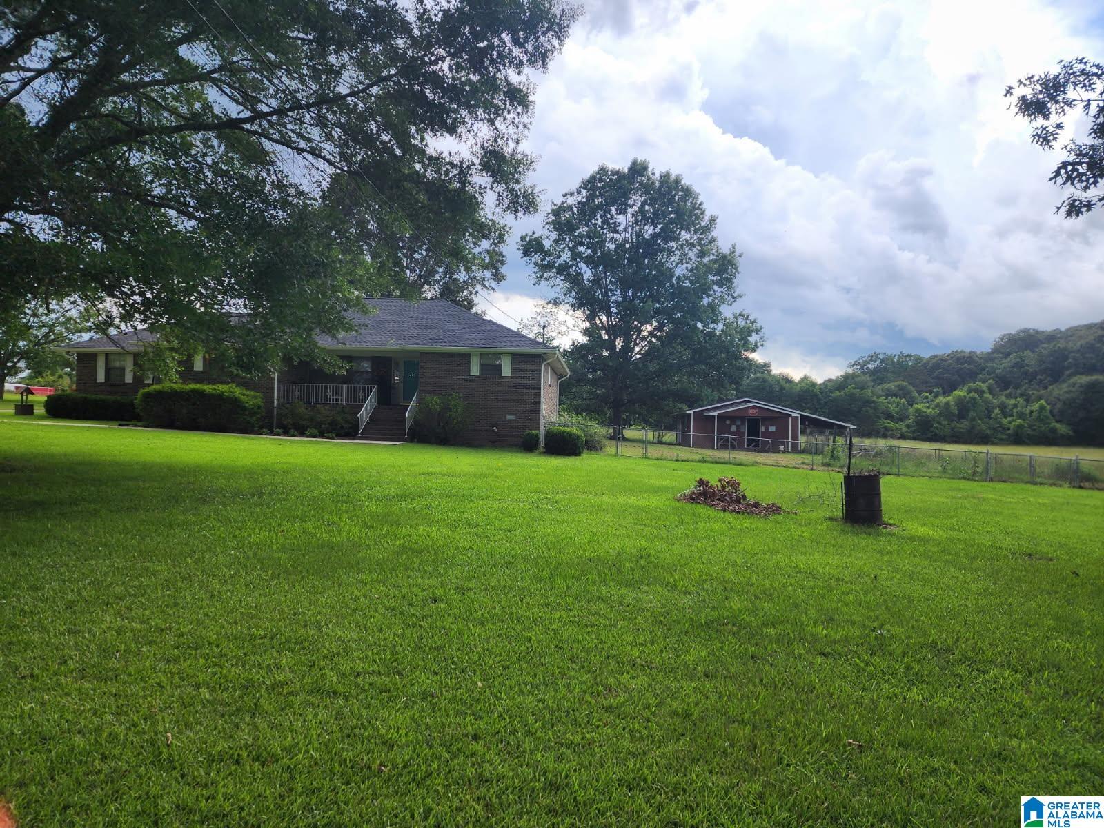107 Sunny Eve Road Anniston, AL 36207 - Photo 1 of 26