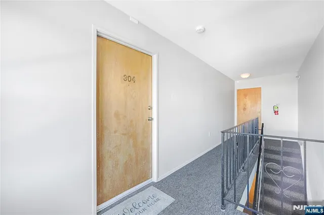 $2,650 | 253 Park Avenue, Unit 304, Rutherford, NJ 07070