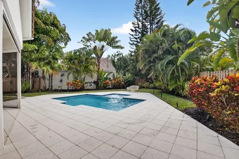 $495,000 | 6607 Northwest 25th Way, Boca Raton, FL 33496