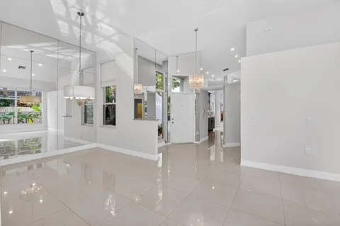 $495,000 | 6607 Northwest 25th Way, Boca Raton, FL 33496
