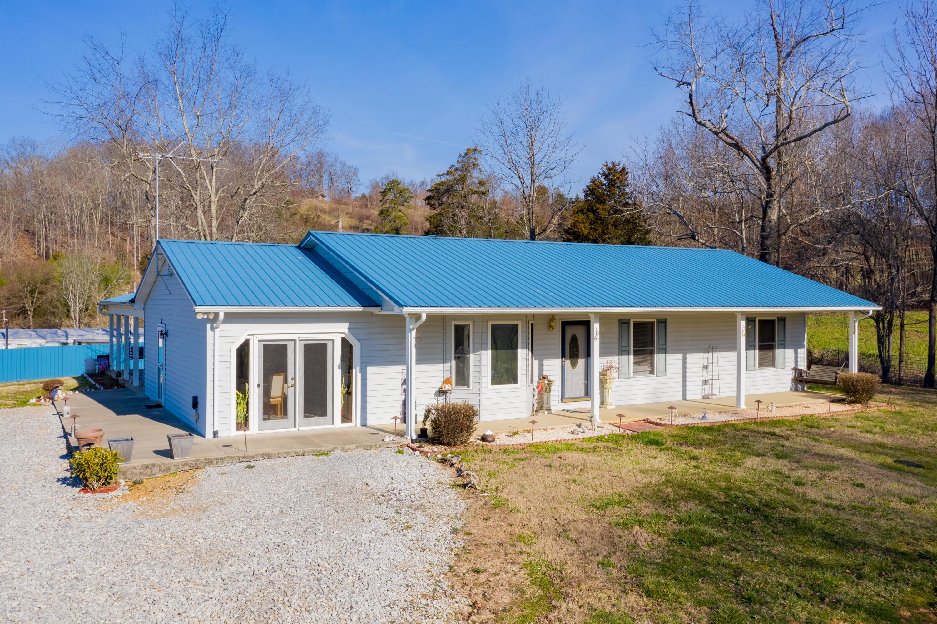 90 West Pines Road Afton, TN 37616 - Photo 3 of 67 90 West Pines (20 of 71)