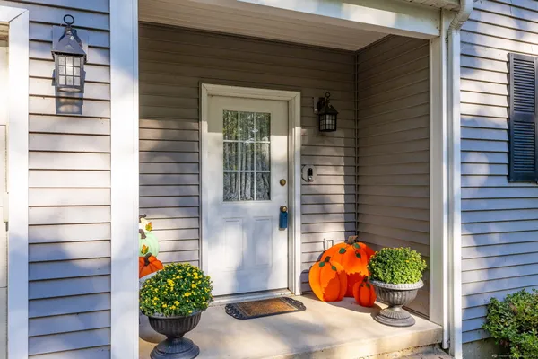 $699,000 | 25 Punch Brook Road, Burlington, CT 06013