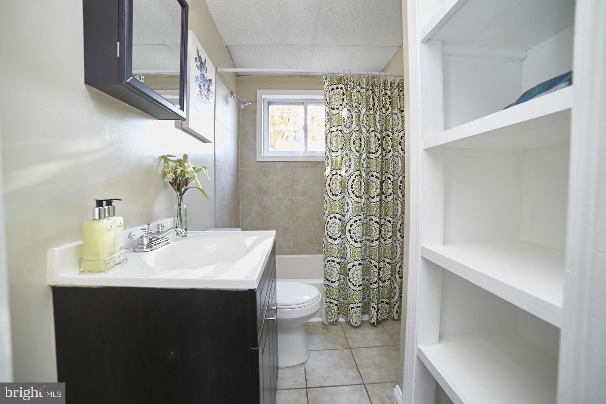 8221 Kavanagh Road Baltimore, MD 21222 - Photo 18 of 30 Bath