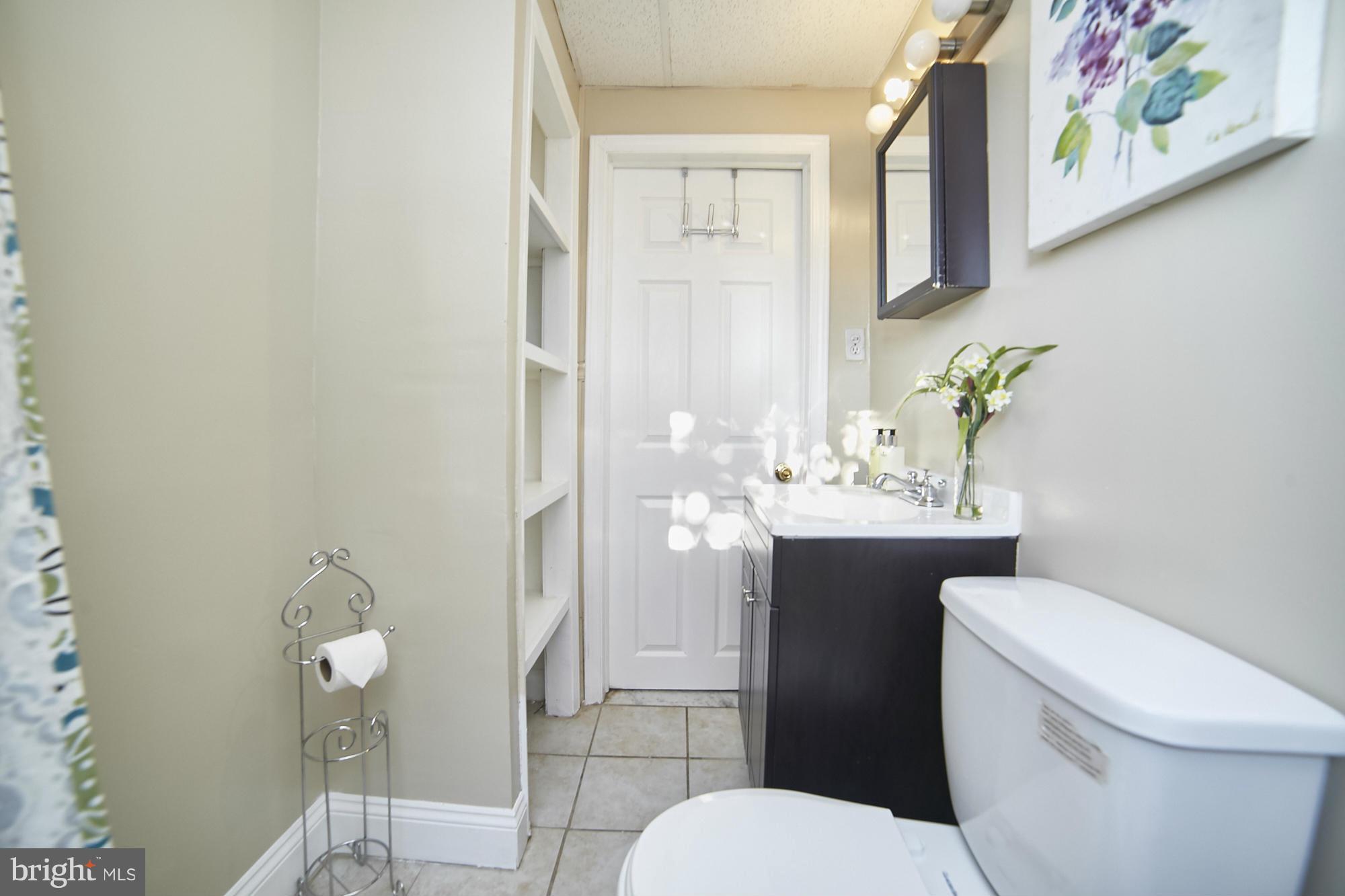 8221 Kavanagh Road Baltimore, MD 21222 - Photo 20 of 30 Bath