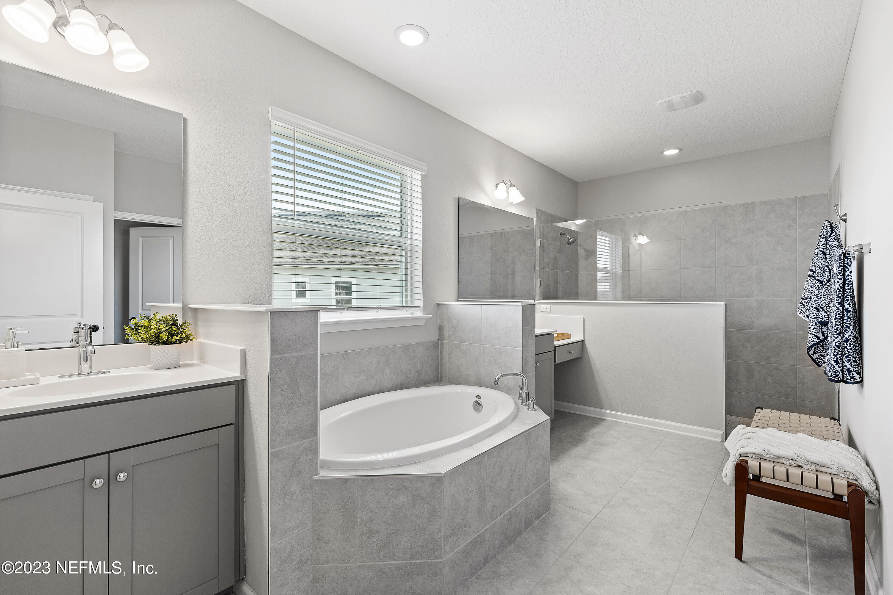 300 Cloverbank Road St. Augustine, FL 32092 - Photo 23 of 46 GARDEN SOAKING TUB