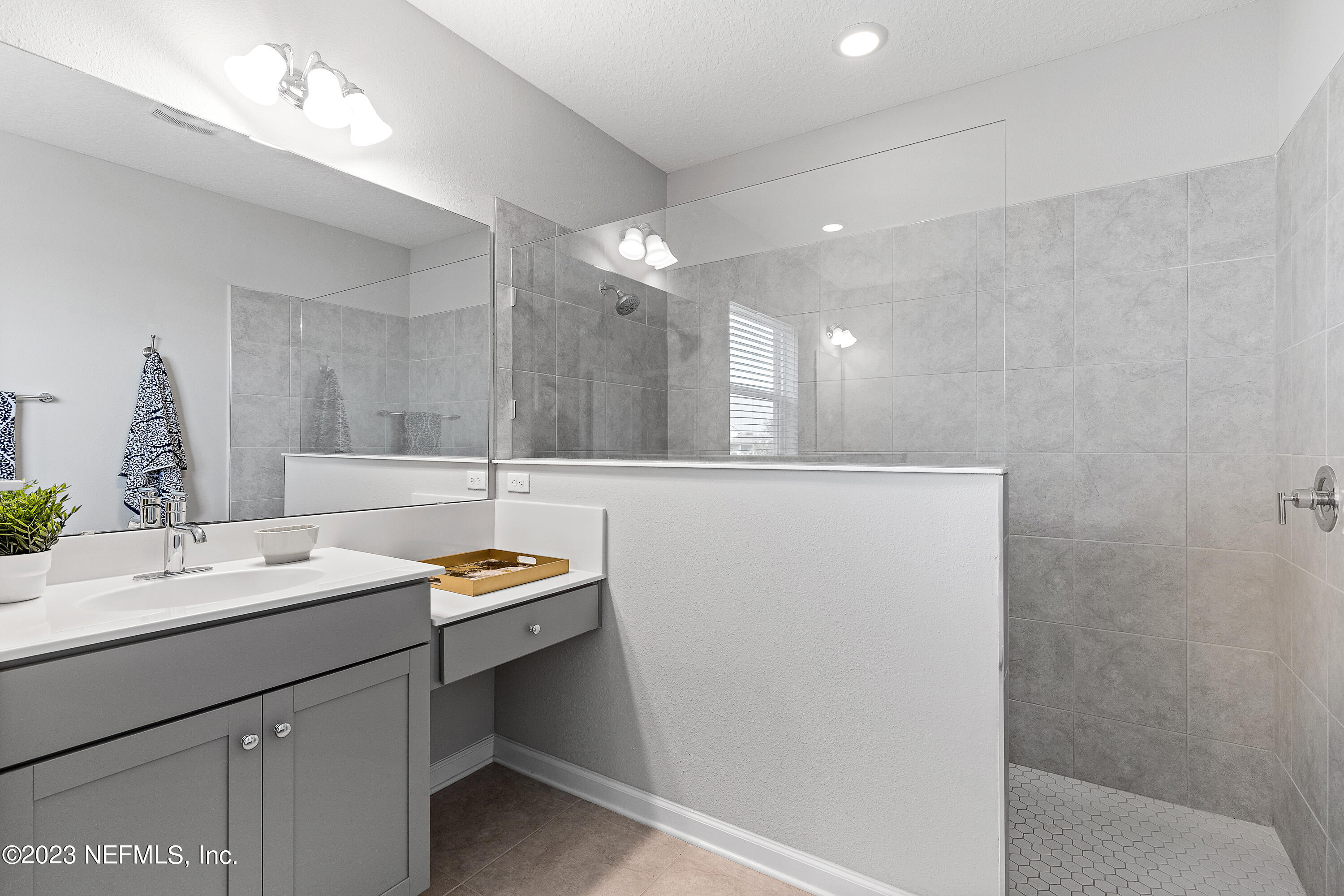 300 Cloverbank Road St. Augustine, FL 32092 - Photo 24 of 46 OVERSIZED TILED SHOWER