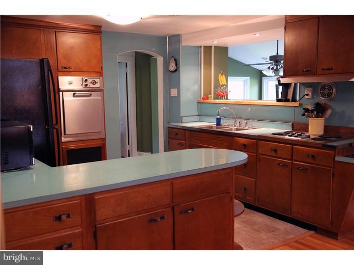 235 Oak Park Road Hatfield, PA 19440 - Photo 9 of 21 Gallery Image 9