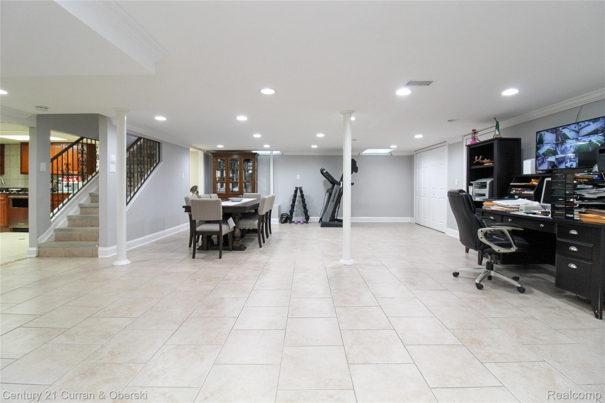 5272 Chase Road Dearborn, MI 48126 - Photo 27 of 47 Finished basement
