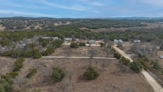 $1,050,000 | 105 Daisy Lane, Dripping Springs, TX 78620