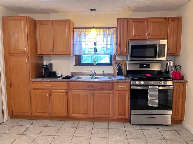 $649,900 | 1100 Essex Street, Lawrence, MA 01841