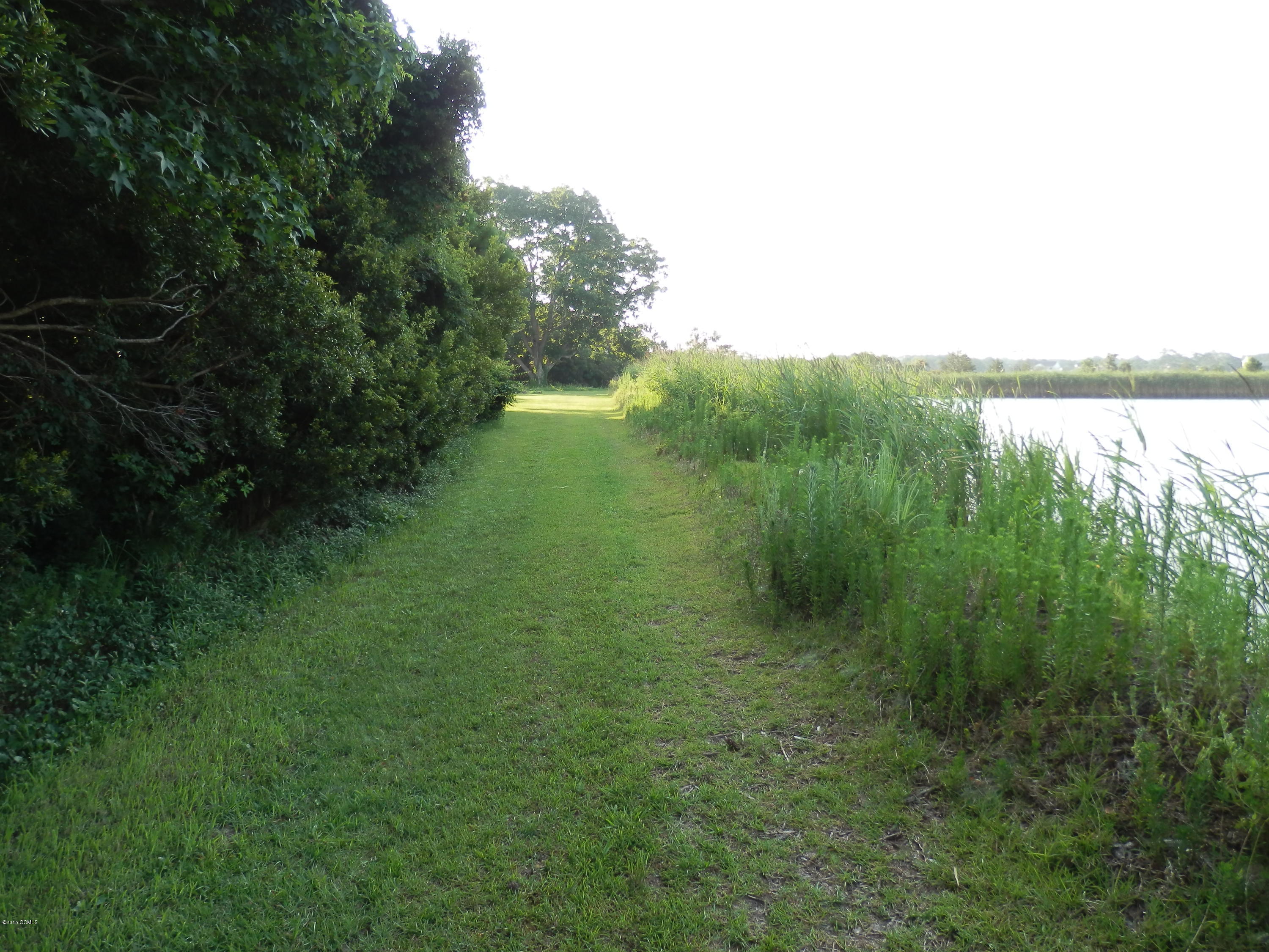 250 Cottage Farm Road Beaufort, NC 28516 - Photo 17 of 29 P6303534