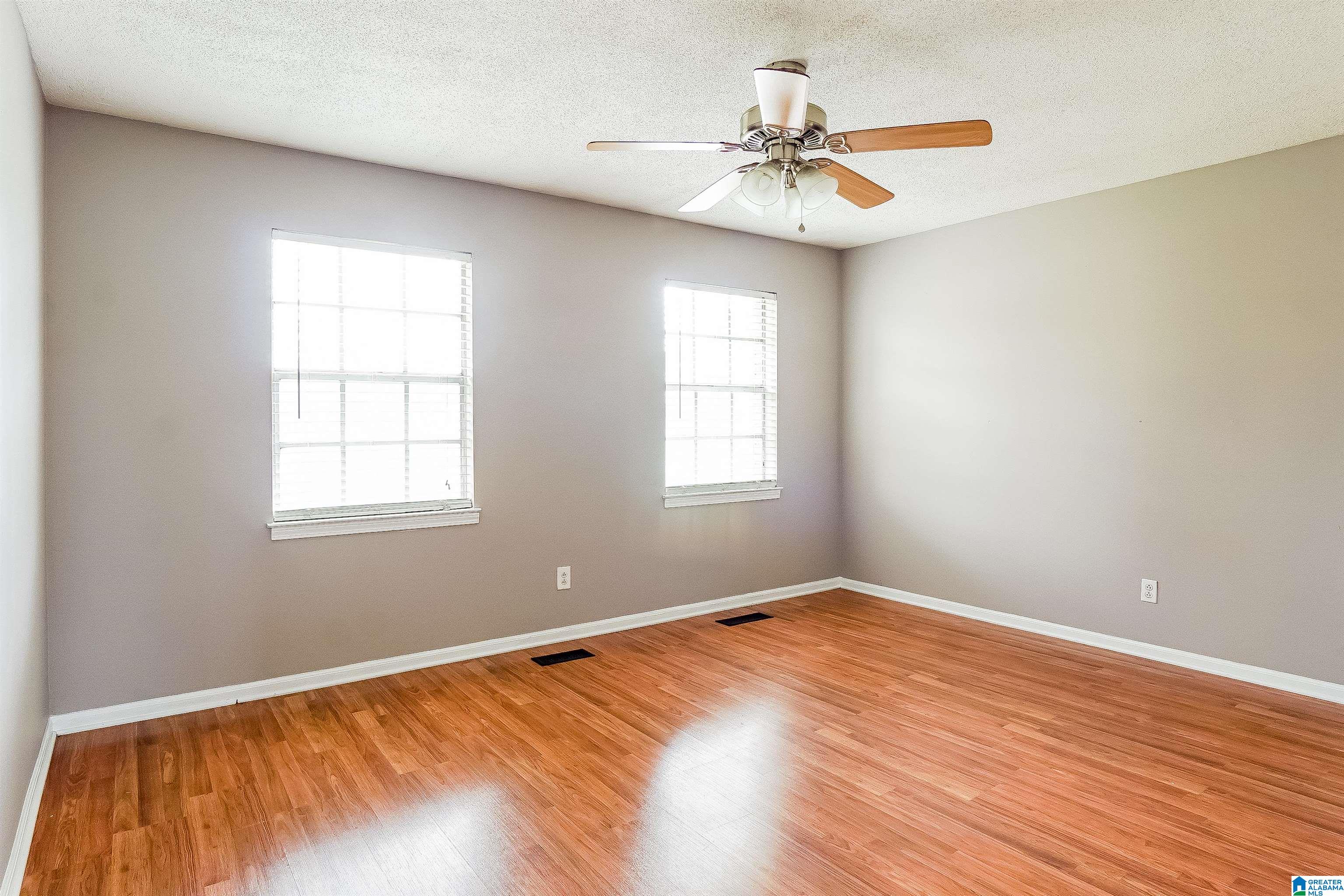 1048 10th Street Pleasant Grove, AL 35127 - Photo 5 of 15