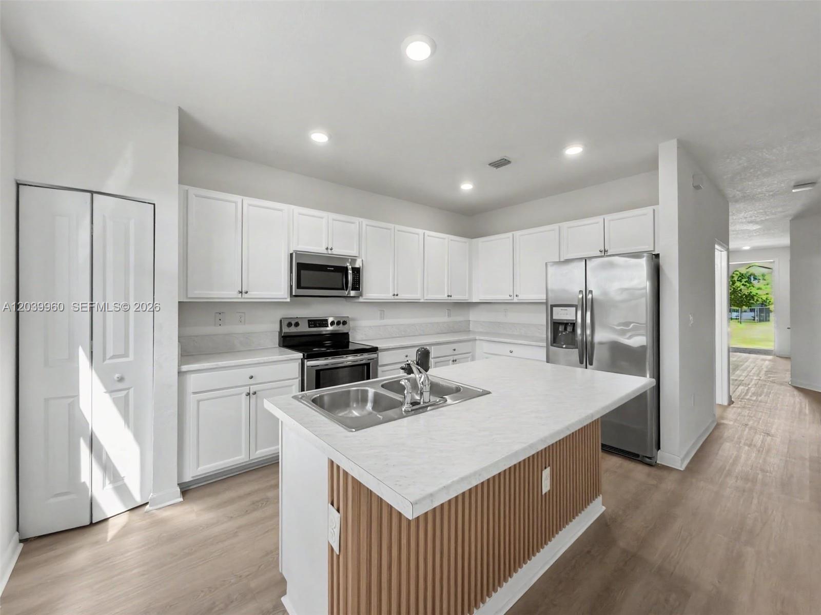 11296 Southwest 254th Terrace Homestead, FL 33032 - Photo 6 of 41