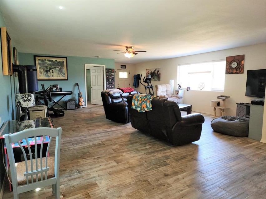 6779 Springdale Hunters Road Hunters, WA 99137 - Photo 7 of 40