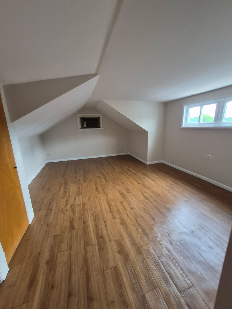 9002 Sheridan Avenue, Unit 3 Brookfield, IL 60513 - Photo 8 of 22