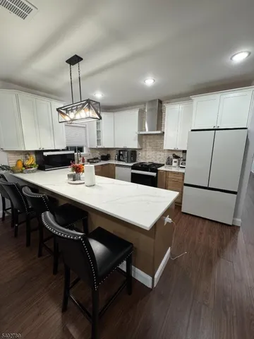 $3,400 | 528 Jefferson Avenue, Elizabeth, NJ 07201