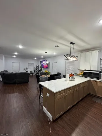 $3,400 | 528 Jefferson Avenue, Elizabeth, NJ 07201