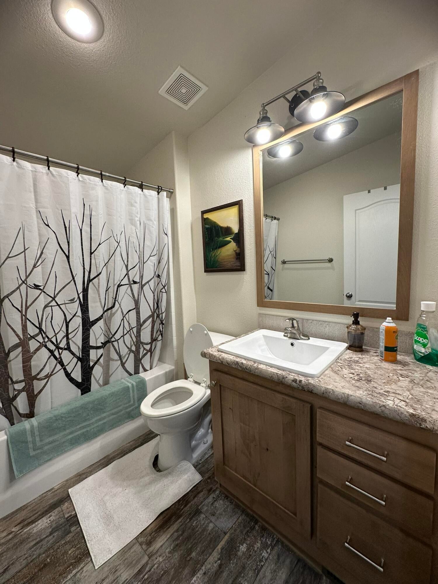 1767 Southeast Dussault Road Madras, OR 97741 - Photo 38 of 63 Bathroom 3