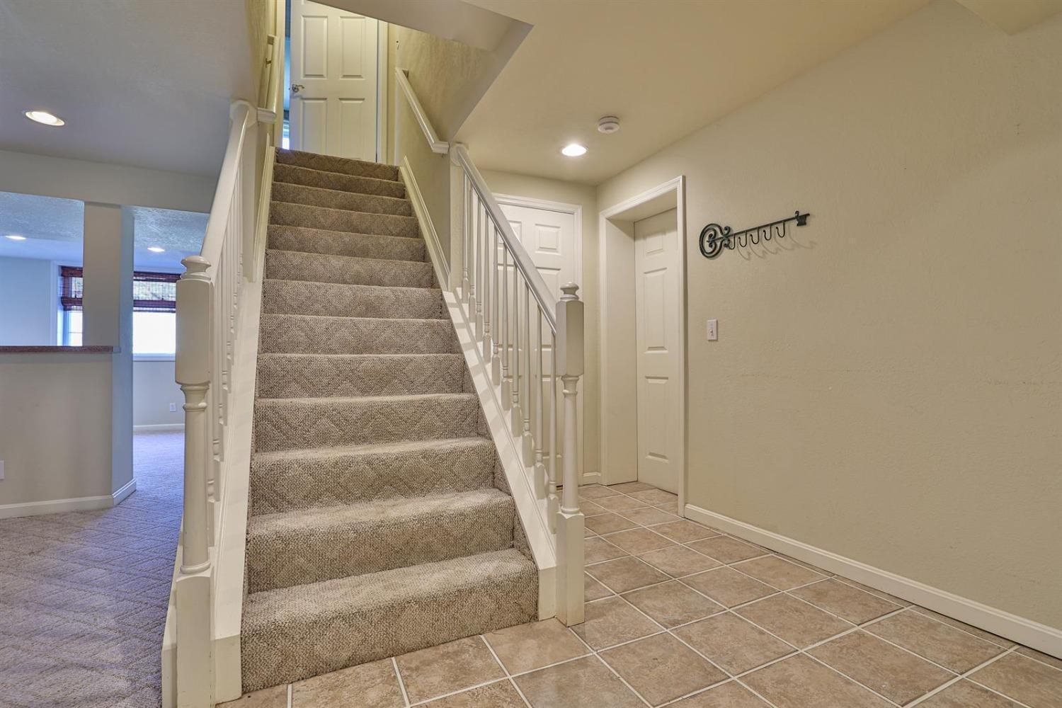 350 Compton Road Cincinnati, OH 45215 - Photo 25 of 43