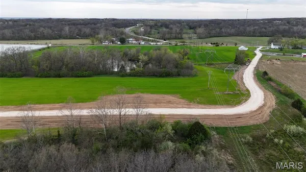 $105,000 | 216 Red Mare Road, Winfield, MO 63389