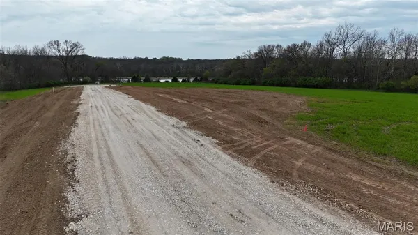 $105,000 | 216 Red Mare Road, Winfield, MO 63389