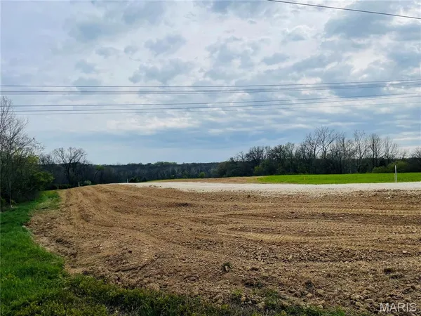 $105,000 | 216 Red Mare Road, Winfield, MO 63389