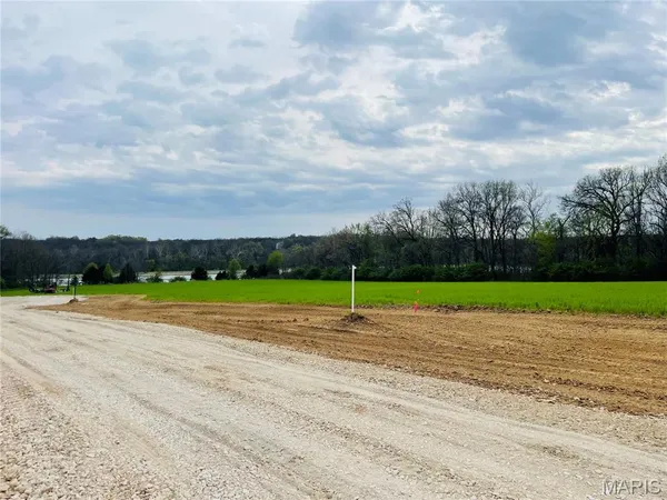 $105,000 | 216 Red Mare Road, Winfield, MO 63389